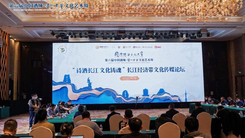 传媒公司加盟，费用清单背后的考量**